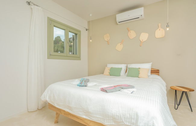 Sea and Sun Luxury Pools' Villas - Photo 11