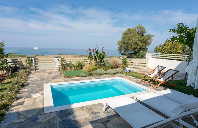 Sea and Sun Luxury Pools' Villas - Photo 30
