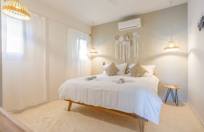 Sea and Sun Luxury Pools' Villas - Photo 15