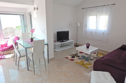 Foto 11 - Beautiful Apartment in Trogir Near Beach