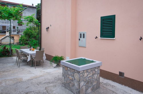 Photo 19 - A1 -spacious Apartment w Patio 40m From the Beach