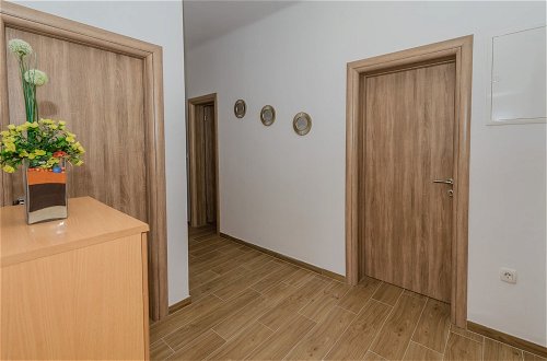 Foto 11 - A1 -spacious Apartment w Patio 40m From the Beach