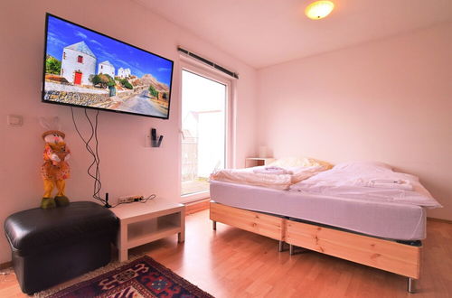 Photo 4 - Tolstov-Hotels Big Room Apartment