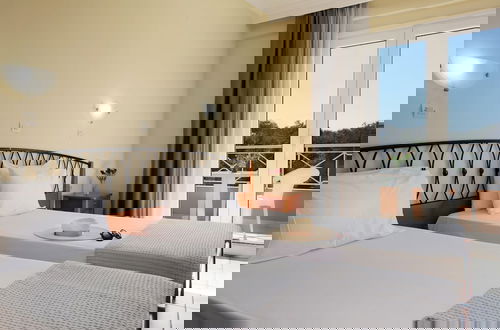 Foto 4 - Kavos Plaza Hotel