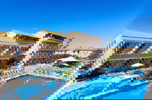 Foto 1 - Kavos Plaza Hotel