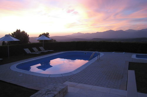 Photo 39 - Luxurious Panoramic View Villa