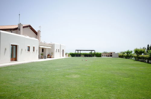 Photo 10 - Luxurious Panoramic View Villa