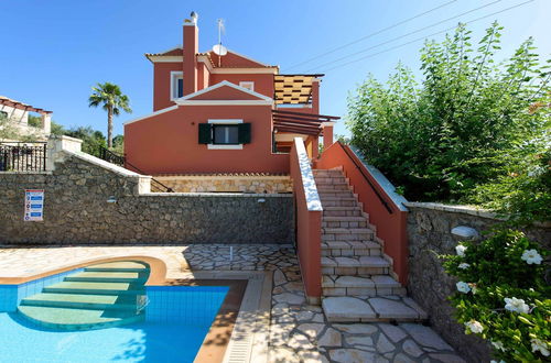 Foto 46 - Luxury Villa Lemonia With Private Pool