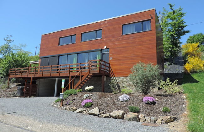 Lovely Modern Cottage With Sauna, Bubble Baths and Even a Beach on the River - Foto 1