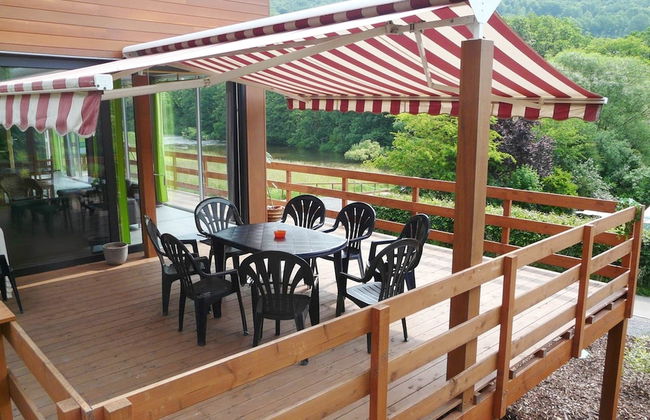Lovely Modern Cottage With Sauna, Bubble Baths and Even a Beach on the River - Foto 11