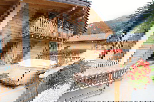 Foto 35 - Luxury Chalet with Hot Tub in La Tzoumaz