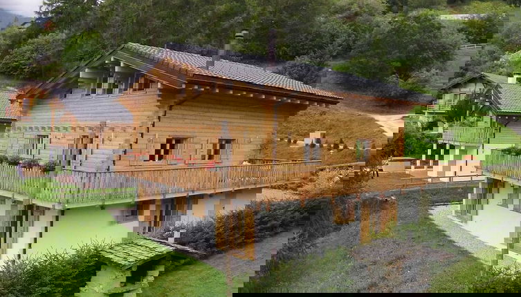 Foto 1 - Luxury Chalet with Hot Tub in La Tzoumaz