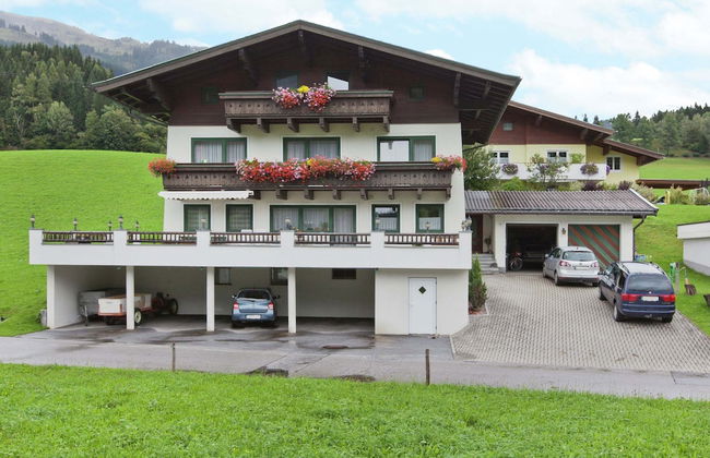 Beautiful Apartment With Large, Sunny Balcony - Foto 1