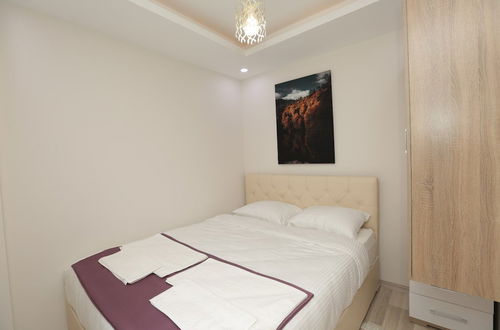 Photo 3 - Guguvak Suites By Surur