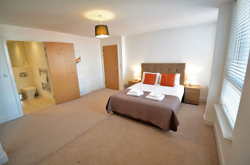 Photo 24 - Kennet House Superior Serviced Apartment