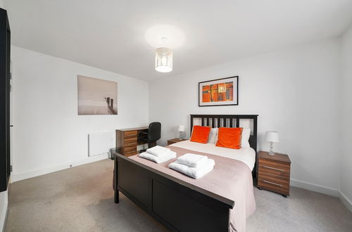 Photo 10 - Kennet House Superior Serviced Apartment