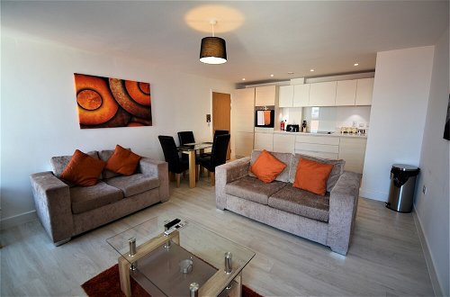 Photo 36 - Kennet House Superior Serviced Apartment