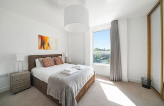 Photo 2 - Kennet House Superior Serviced Apartment