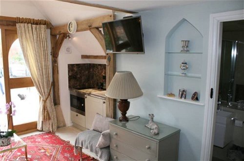 Foto 6 - Remarkable 1-bed Cottage Near Henley-on-thames