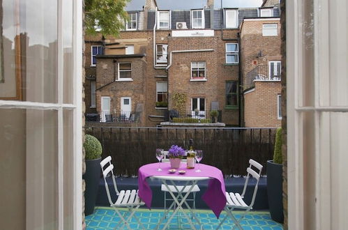 Photo 23 - Chelsea Italian Design Home with Terrace