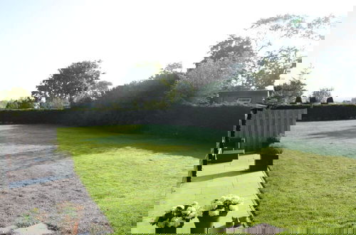 Foto 5 - Groet Villa Stay With Garden Views