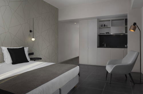 Photo 10 - Azur Suites