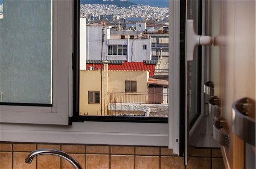 Photo 12 - Glamour Rooftop Apartment near Athens