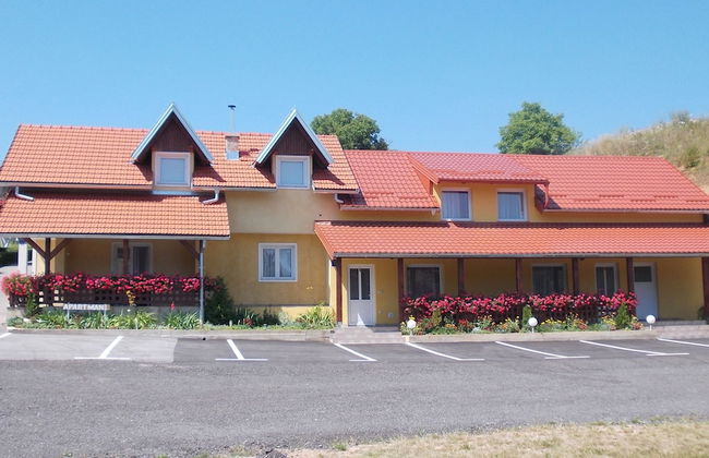 Estate Pavlić - Foto 1