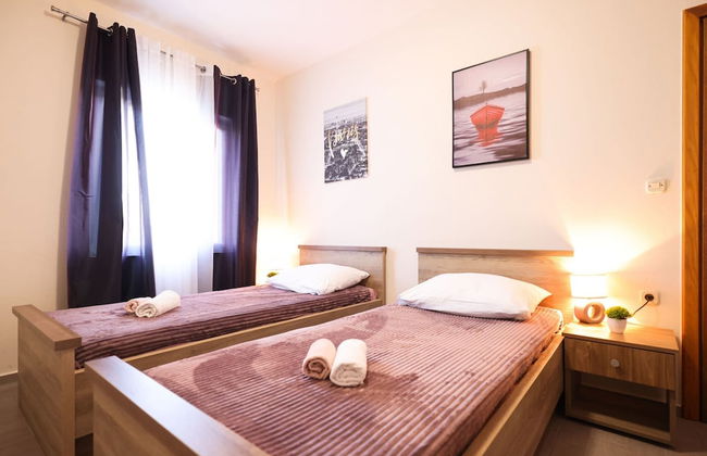 Holiday Home in Prkos With Private Pool - Foto 2