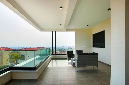 Photo 8 - Phaedrus Living: Sea View Anna Residence 201