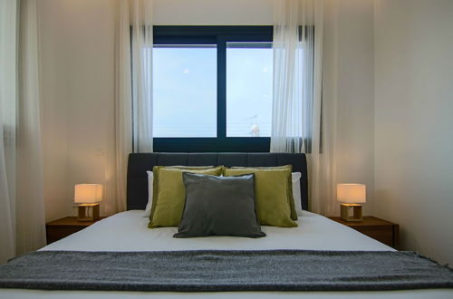 Foto 2 - Phaedrus Living: Sea View Anna Residence 201