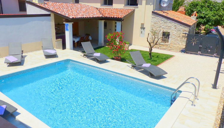 Photo 1 - Cozy Holiday Home in Valtura With Swimming Pool