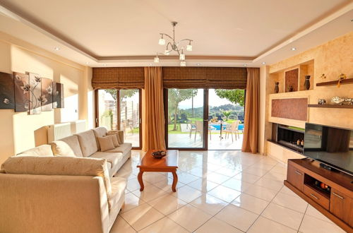 Photo 8 - 3 Villas Next to Each Other with Pool & Sea View