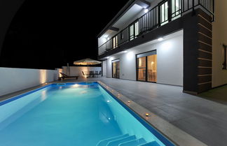 Photo 1 - Villa Lily