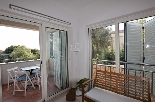 Photo 21 - Spacious Apartment in Mandre With Terrace