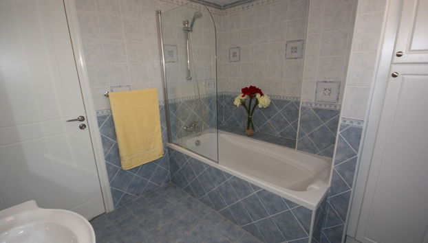 Duche na casa de banho