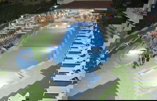 Foto 1 - Blue Sky Hotel