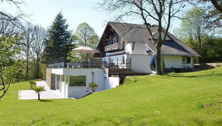 Foto 1 - Stately Chalet in Stoumont With Pool & Sauna