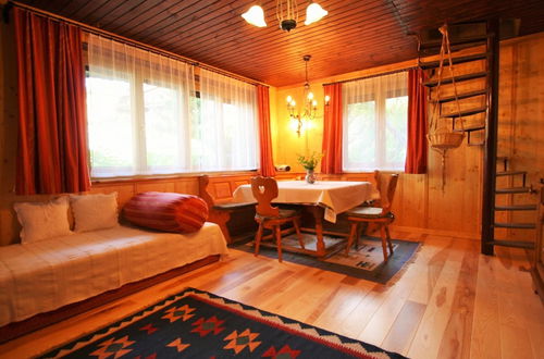 Foto 7 - Queitly Located Chalet near Resort Center of Nassfeld