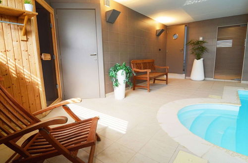 Photo 29 - Luxurious Holiday Home in Profondeville Ardennes