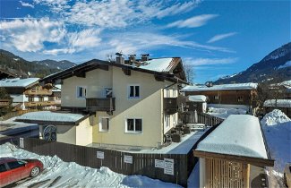 Foto 1 - Luxury Holiday Home in Brixen im Thale Near Ski Area