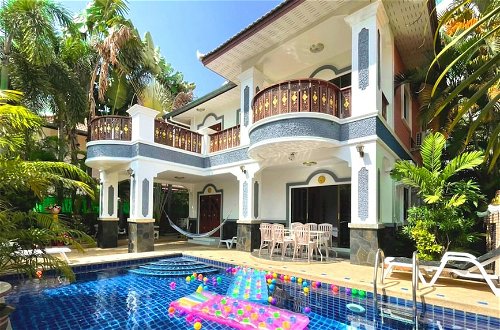 Photo 1 - Madee Villa - Pattaya Holiday House Walking Street
