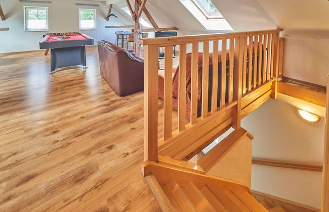 Spacious Mountain Retreat - Photo 31