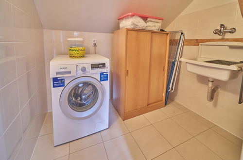 Photo 29 - Spacious Holiday Home in Lampertice With Swimming Pool