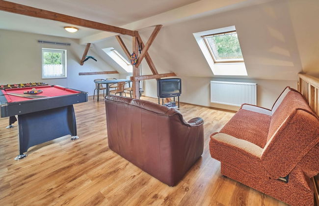 Spacious Mountain Retreat - Photo 28