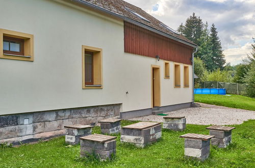 Photo 33 - Holiday Home in Lampertice With Swimming Pool