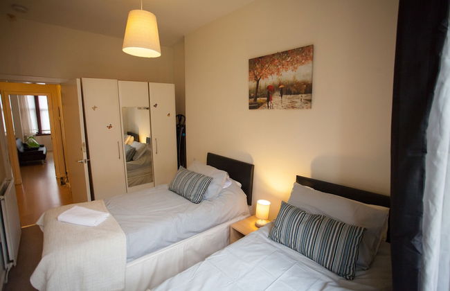 Glasgow Scotstoun Apartments - Photo 3