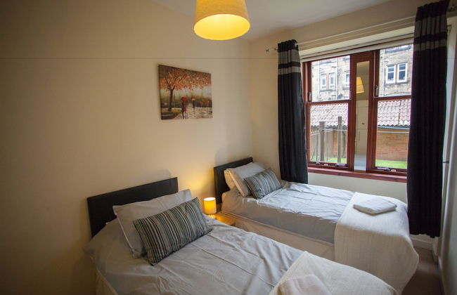 Glasgow Scotstoun Apartments - Photo 2