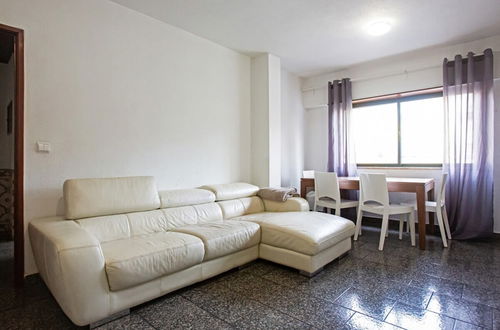 Photo 7 - Charming 2 Bedroom Apartment in Lisbon