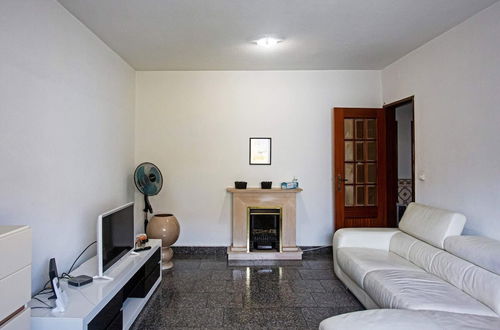 Foto 15 - Charming 2 Bedroom Apartment in Lisbon